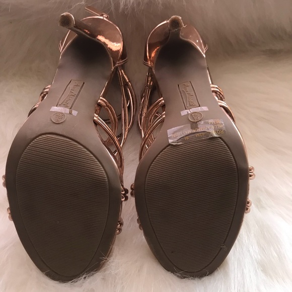 Brand new Miss Lola ( Lola Shoetique) Heels - Picture 6 of 7